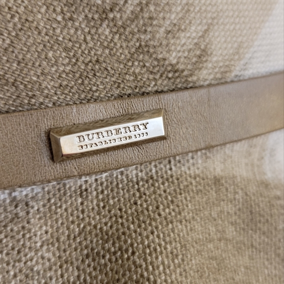 Burberry Women Multi-Colored Canvas Bucket Hat Size Medium - Picture 10 of 16